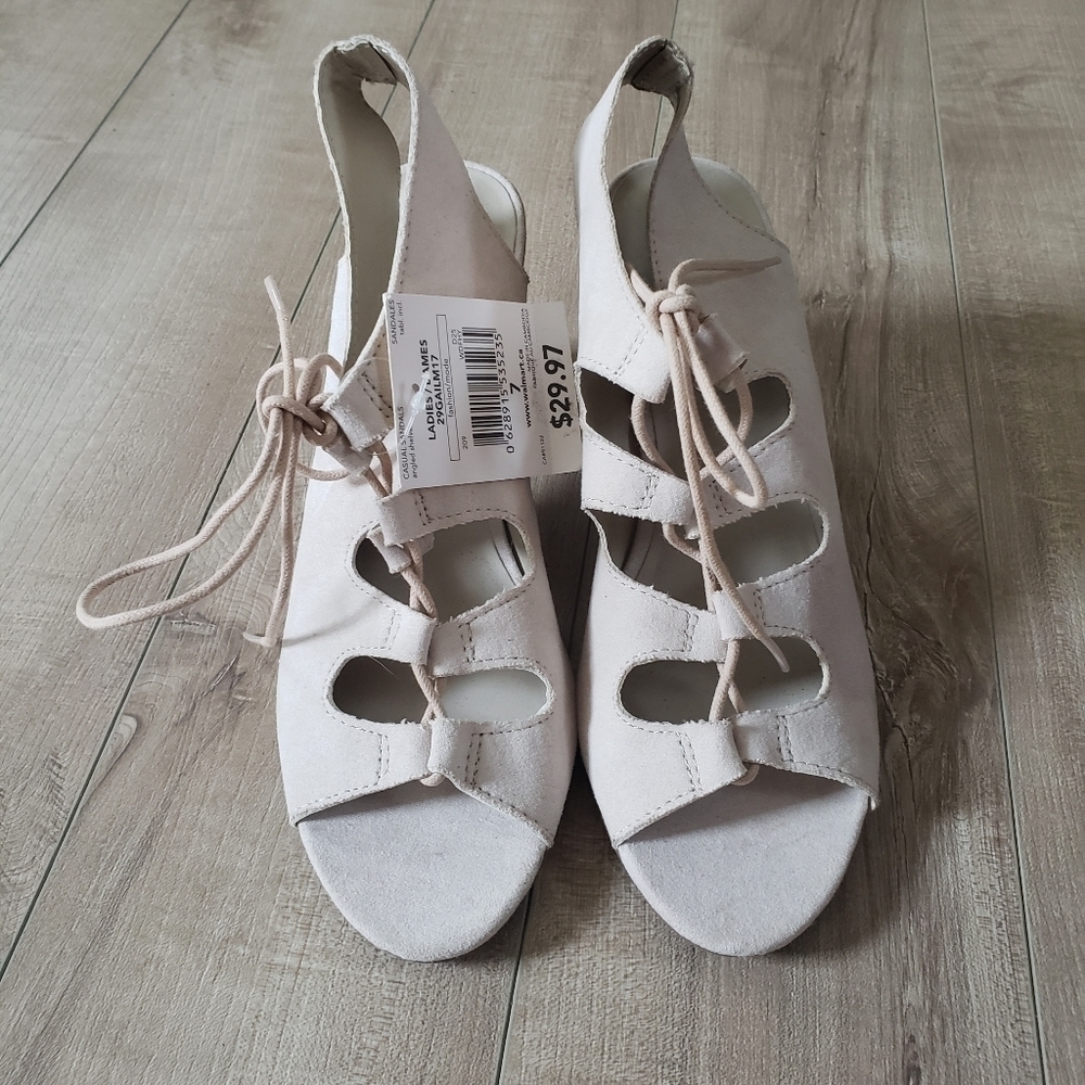 WOMEN'S sandals